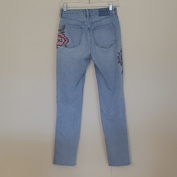 Abercrombie & Fitch Annie Embroidered Girlfriend jeans 00 - Picture 3 of 4